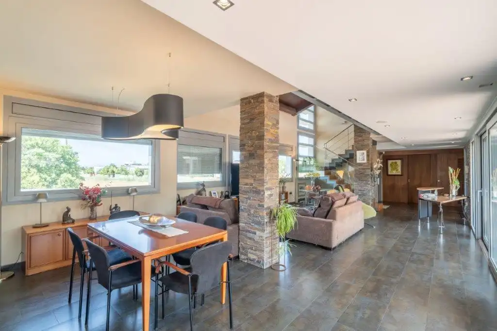 Detached house with terrace for sale in Carrer Monestir de Gualter, imagen 10