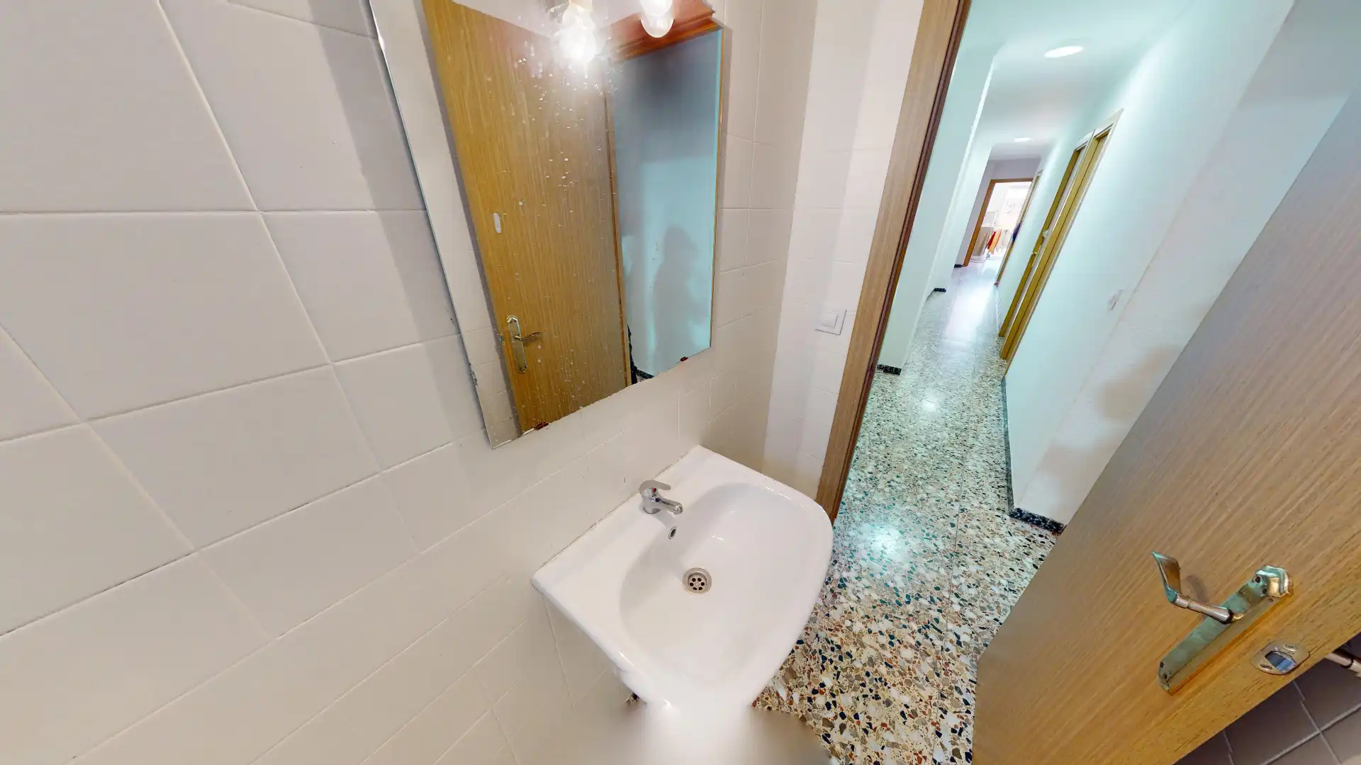 Baño de Piso en venta en Elche / Elx con Amueblado, Horno y Lavadora