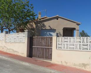 Exterior view of House or chalet for sale in La Pobla de Montornès  