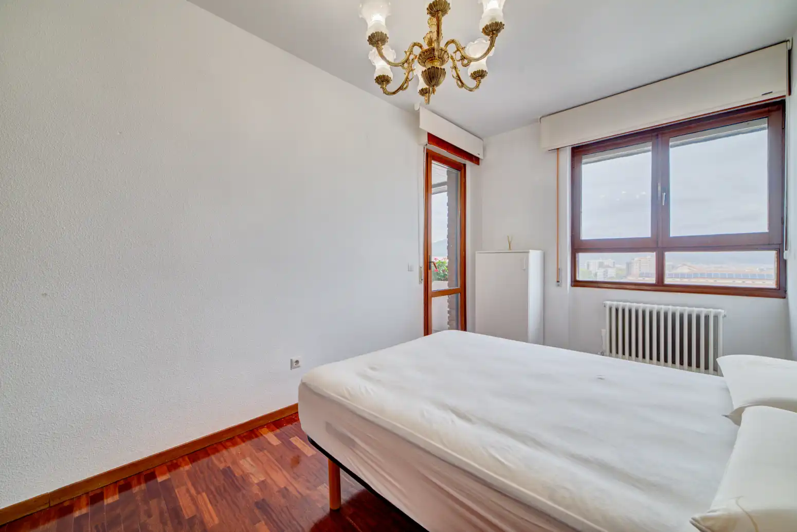 Habitación de Piso en venta en  Pamplona / Iruña con Calefacción, Parquet y Trastero