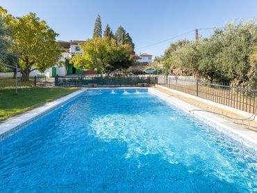 Villa con piscina in vendita a Calle de Emilio Muñoz