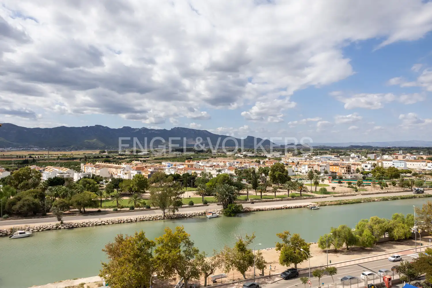Vista exterior de Apartament en venda en Cullera amb Aire condicionat, Calefacció i Terrassa