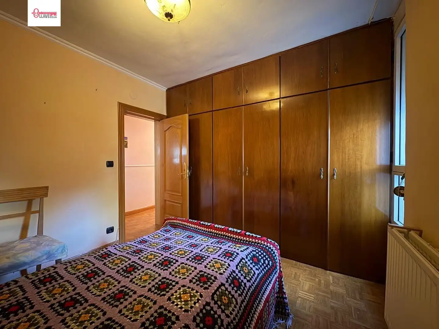 Schlafzimmer von Wohnung zum Verkauf in Burgos mit Heizung