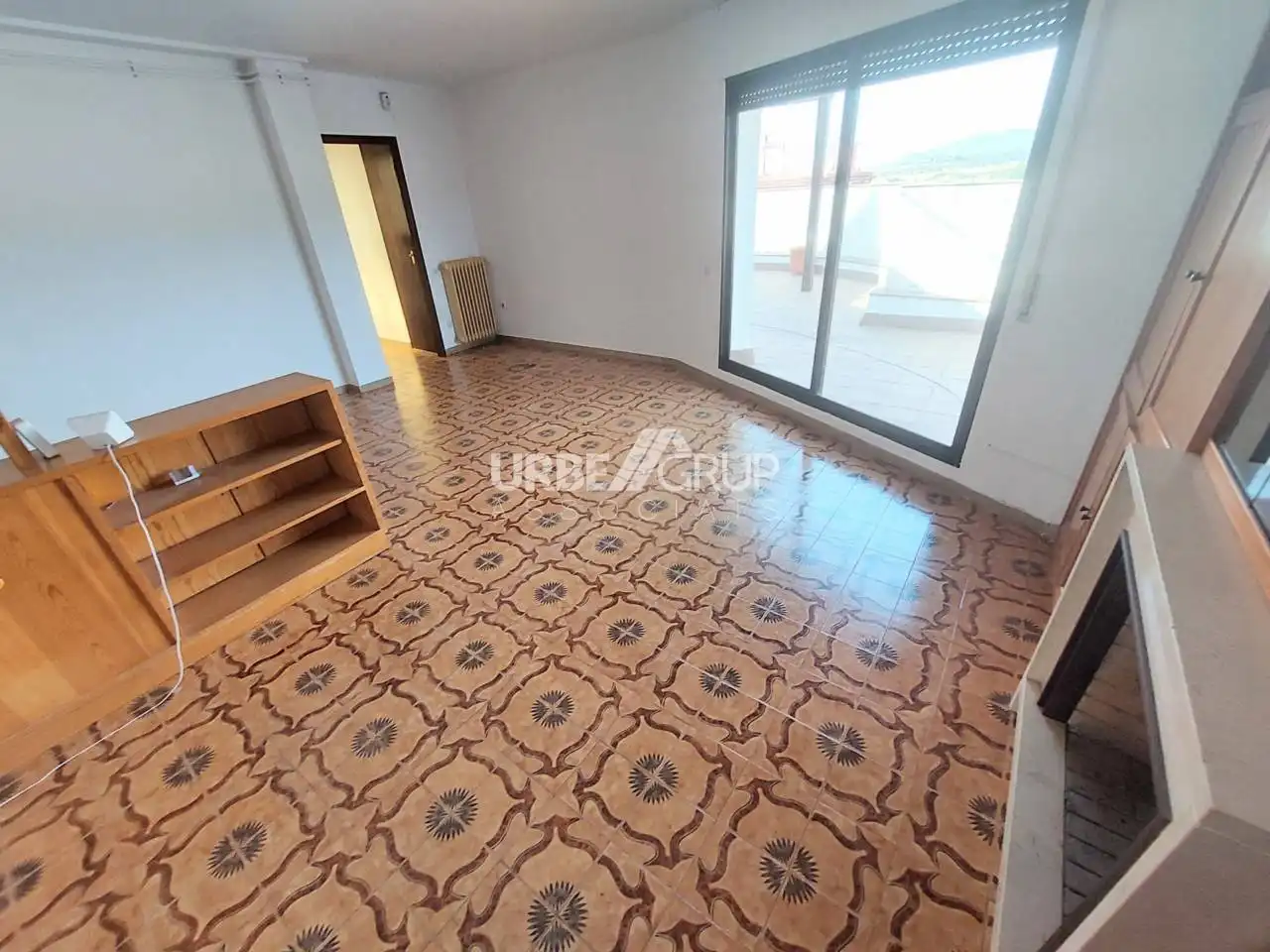 Piso en venta en Terrassa con Calefacción, Terraza y Alarma