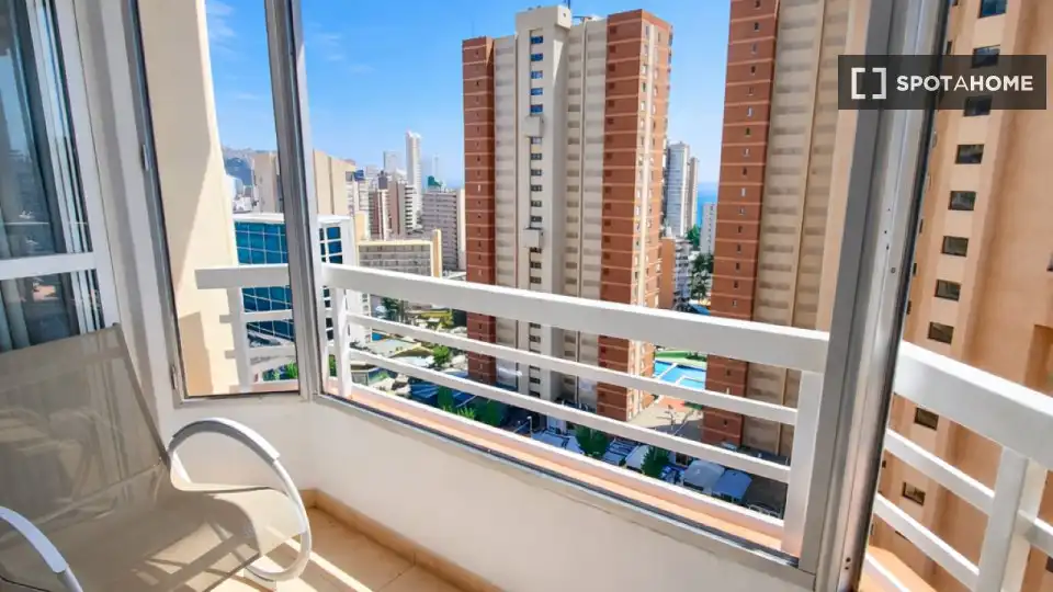 Balcony of Apartments for share in Benidorm  with Air Conditioner, Terrace and Furnished