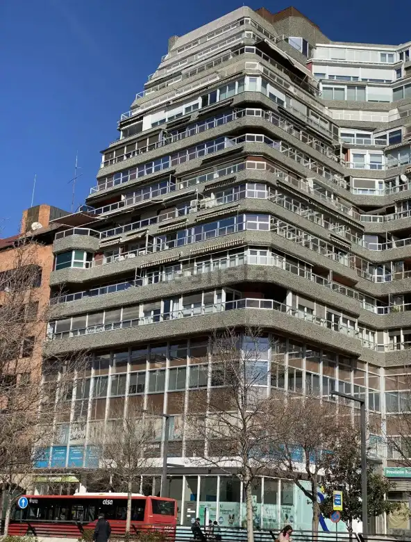 Flat with terrace for sale in Avenida de la Constitución 20, imagen 4