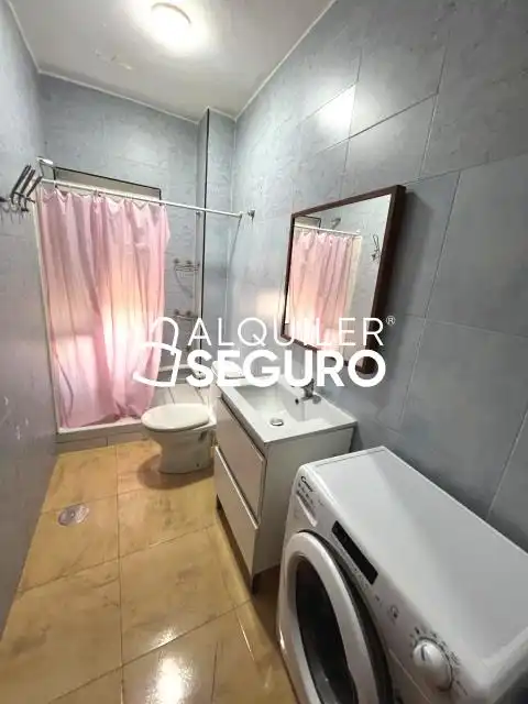 Baño de Piso de alquiler en Centro