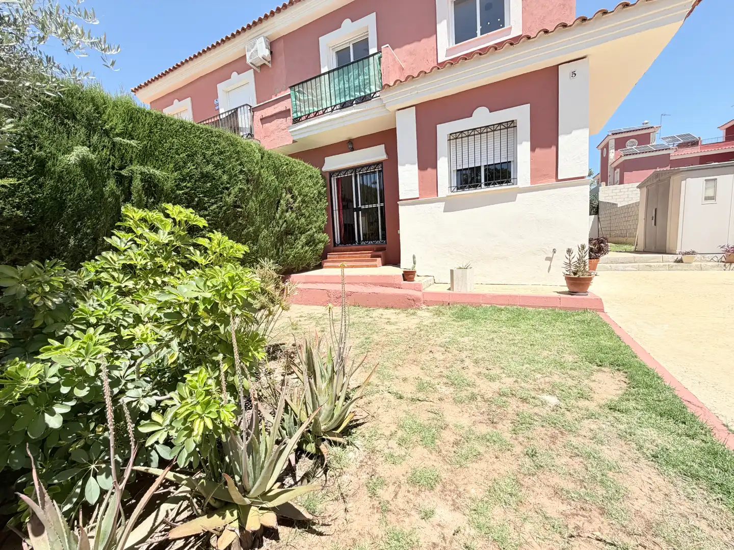 Casa adosada en venta en Calle las Marismas, Salteras