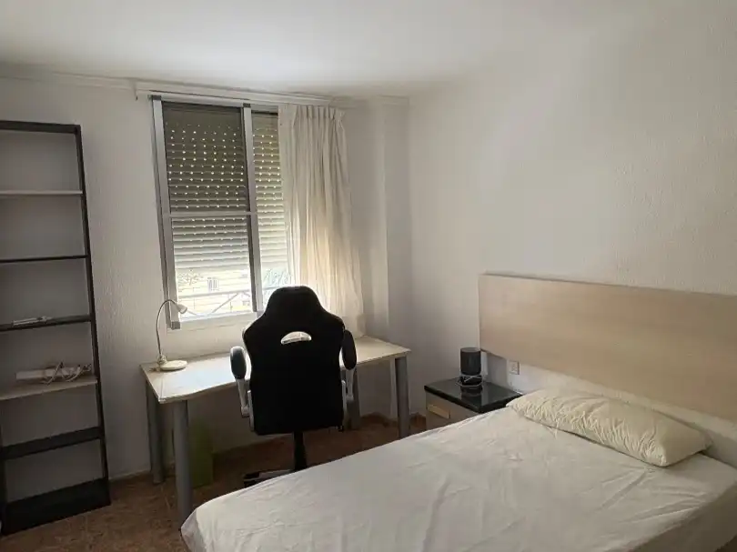 Wohnung zur Miete in Carrer Pintor José Mongrell, 7, L'Illa Perduda