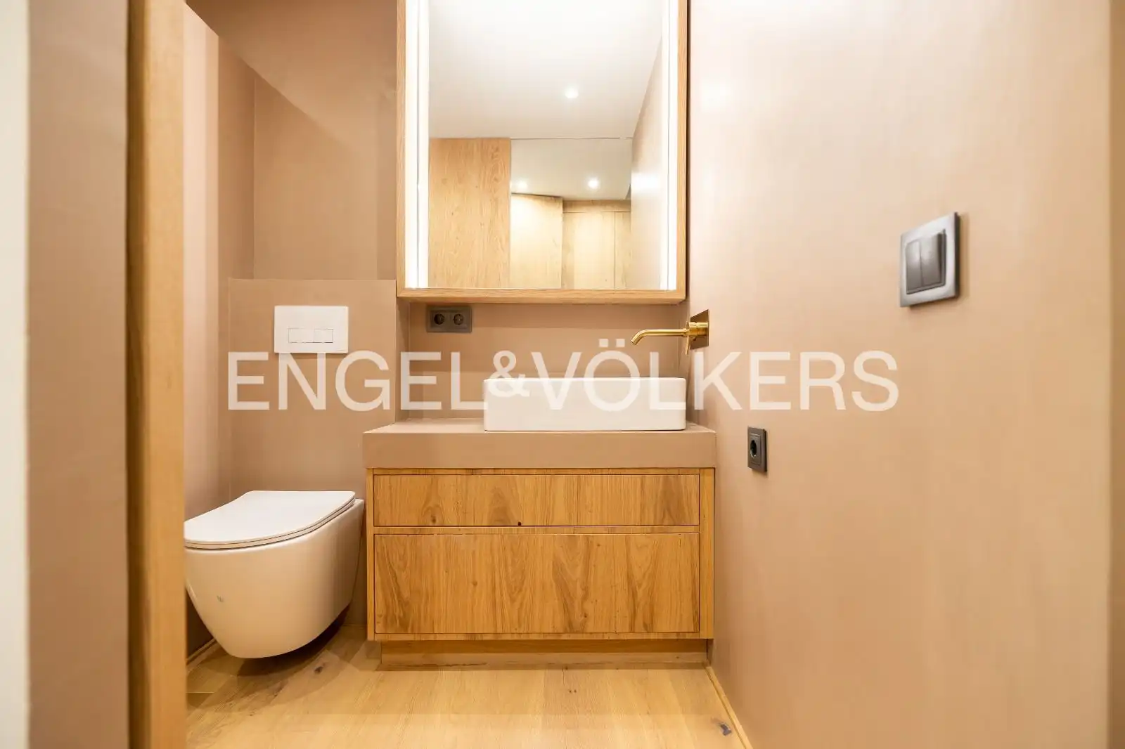 Baño de Piso en venta en Barcelona con Aire acondicionado, Calefacción y Parquet