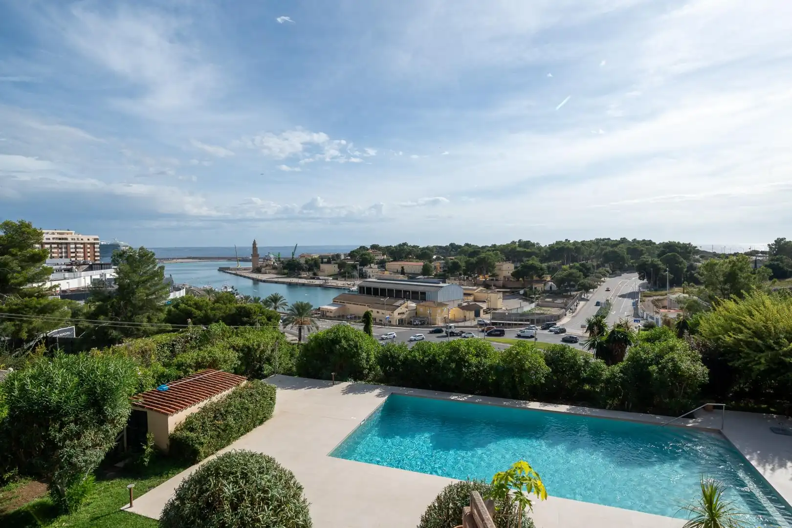 Piscina de Casa o xalet en venda en  Palma de Mallorca amb Jardí privat, Terrassa i Balcó