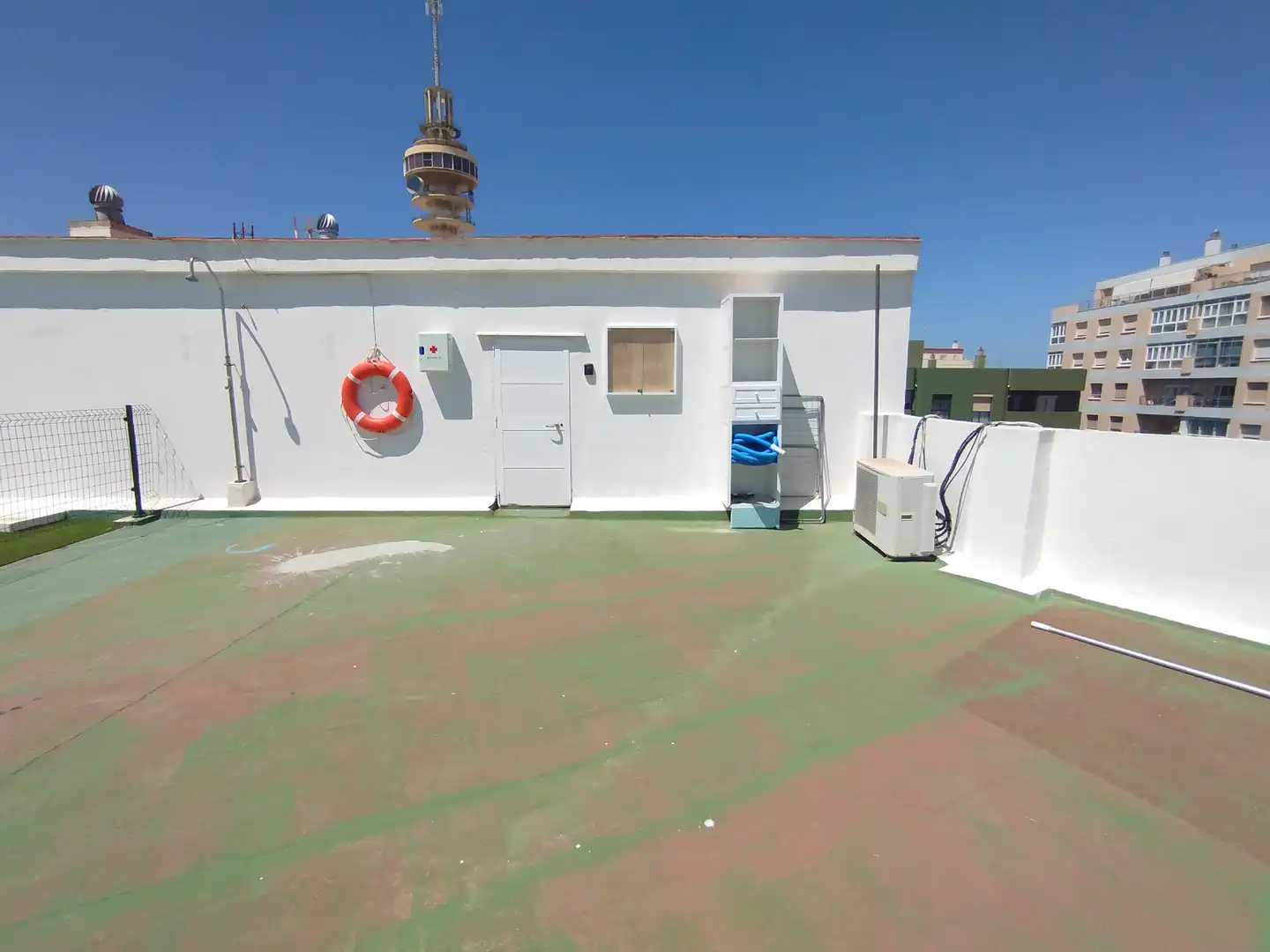 Exterior view of Flat for sale in Cádiz  with Air Conditioner, Terrace and Storage room