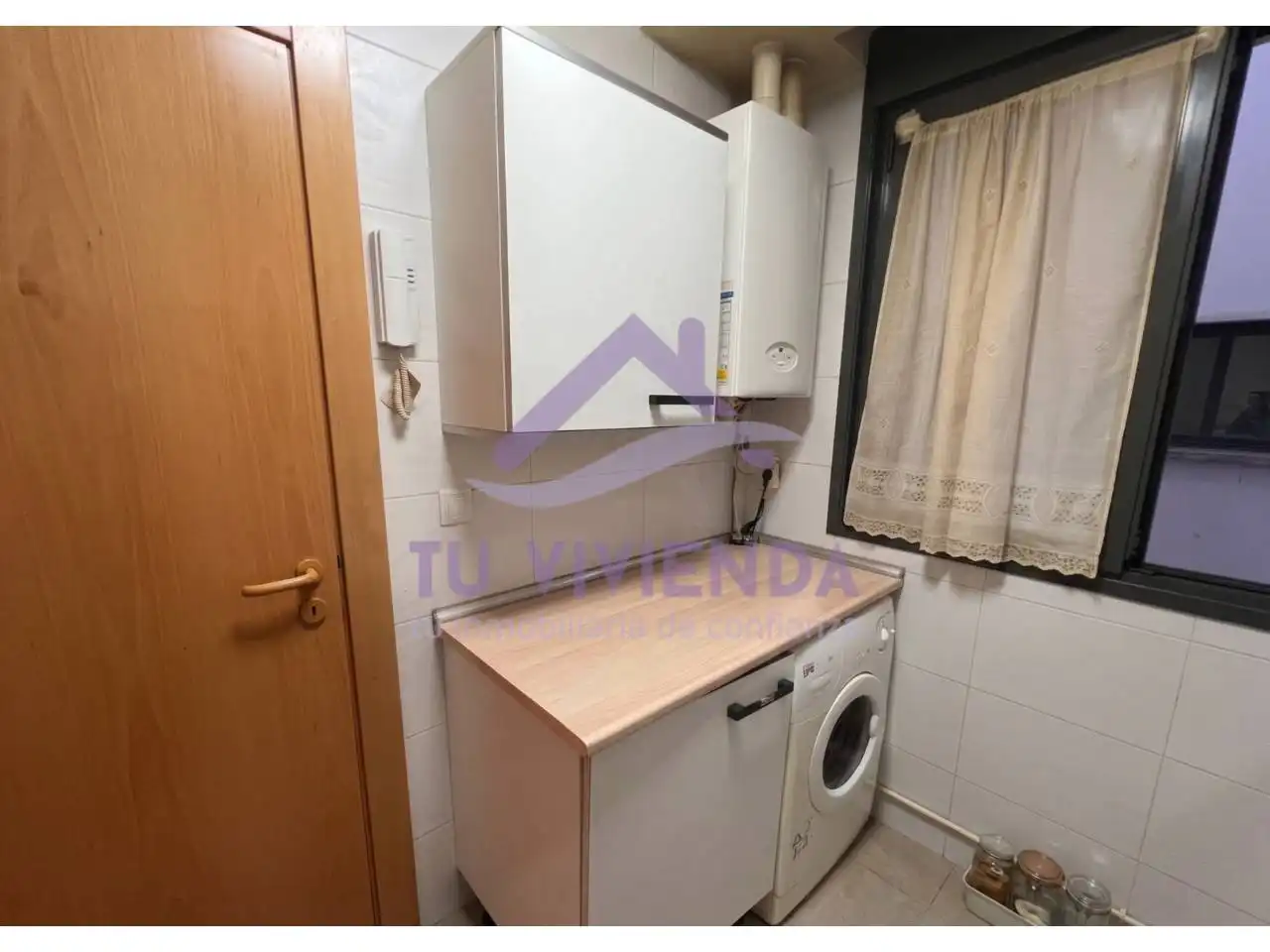 Cuina de Pis en venda en Valladolid amb Calefacció, Parquet i Moblat
