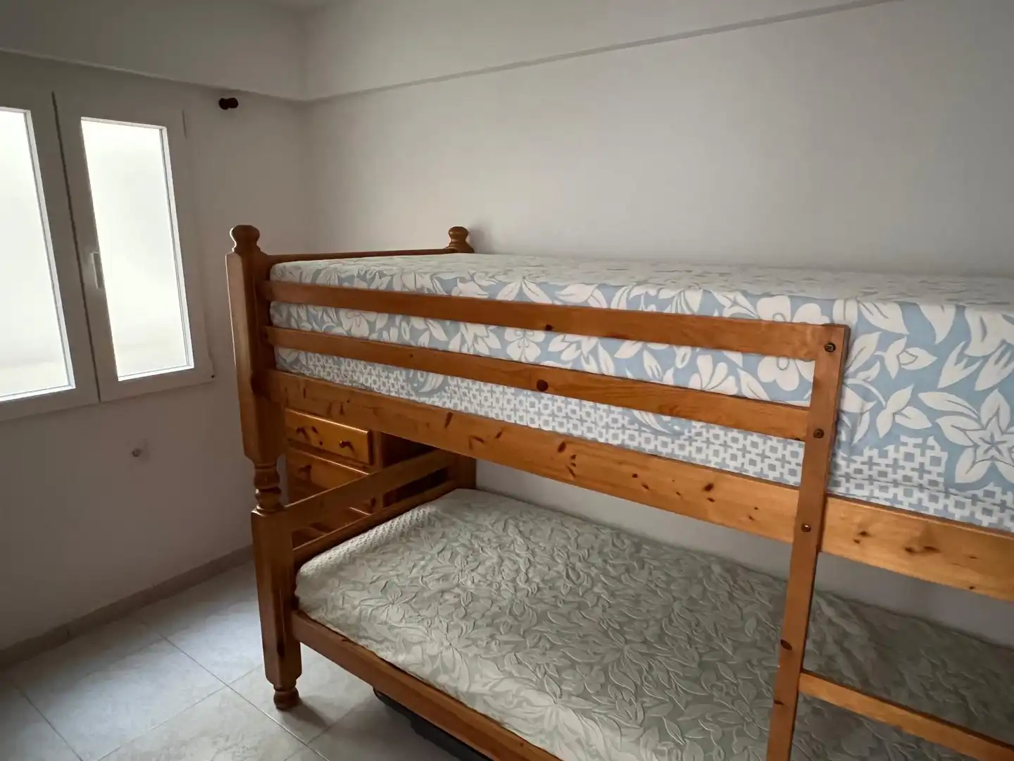 Bedroom of Apartments for rent in El Campello  with Swimming Pool, Furnished and Oven