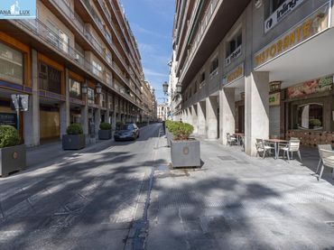 Local comercial en venta en Calle de Andorra