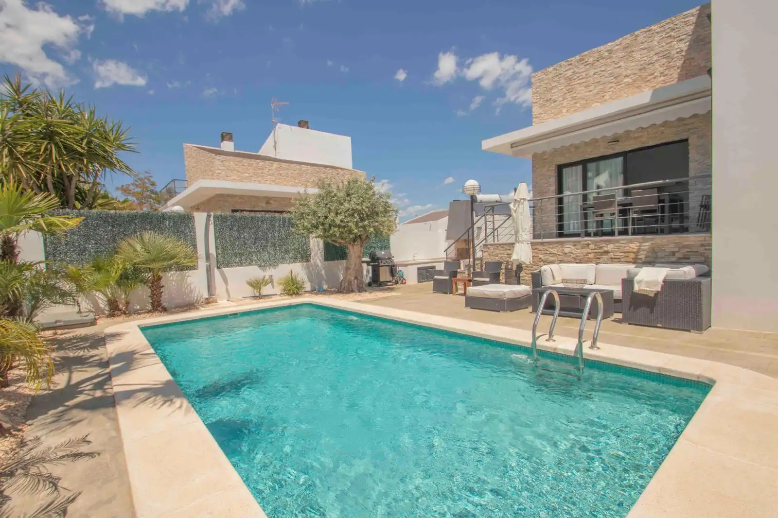 Villa mit Pool zum Verkauf in Casco urbano, imagen 22