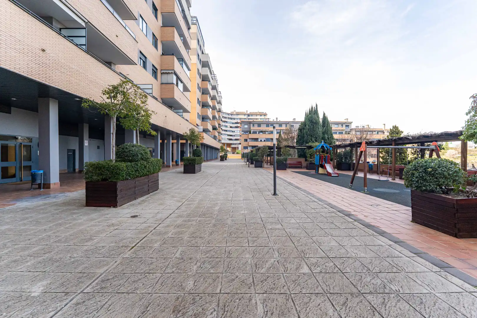 Vista exterior de Apartament en venda en Alcorcón amb Aire condicionat, Calefacció i Traster