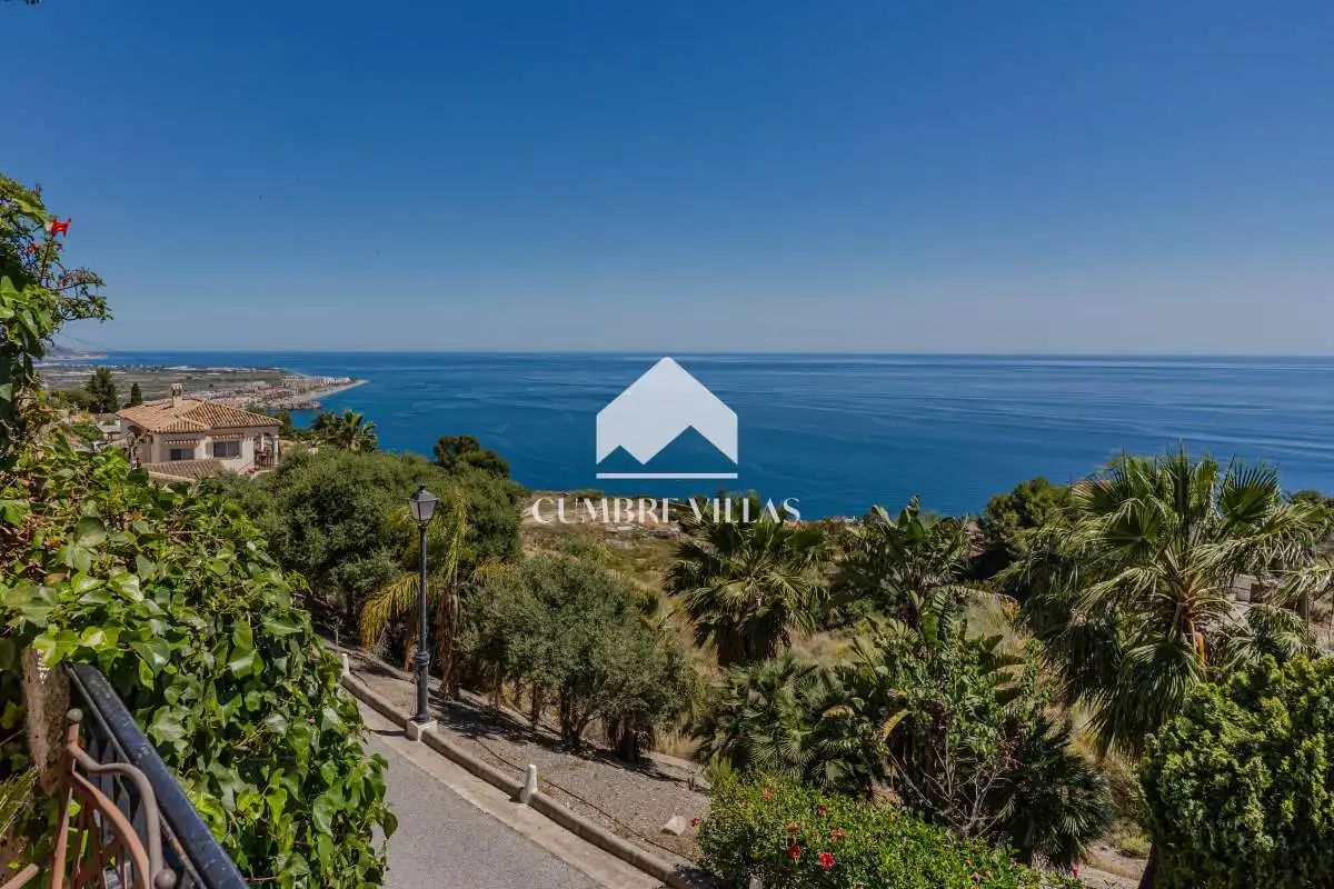 Exterior view of Houses for sale in Salobreña  with Private garden, Terrace and Internet
