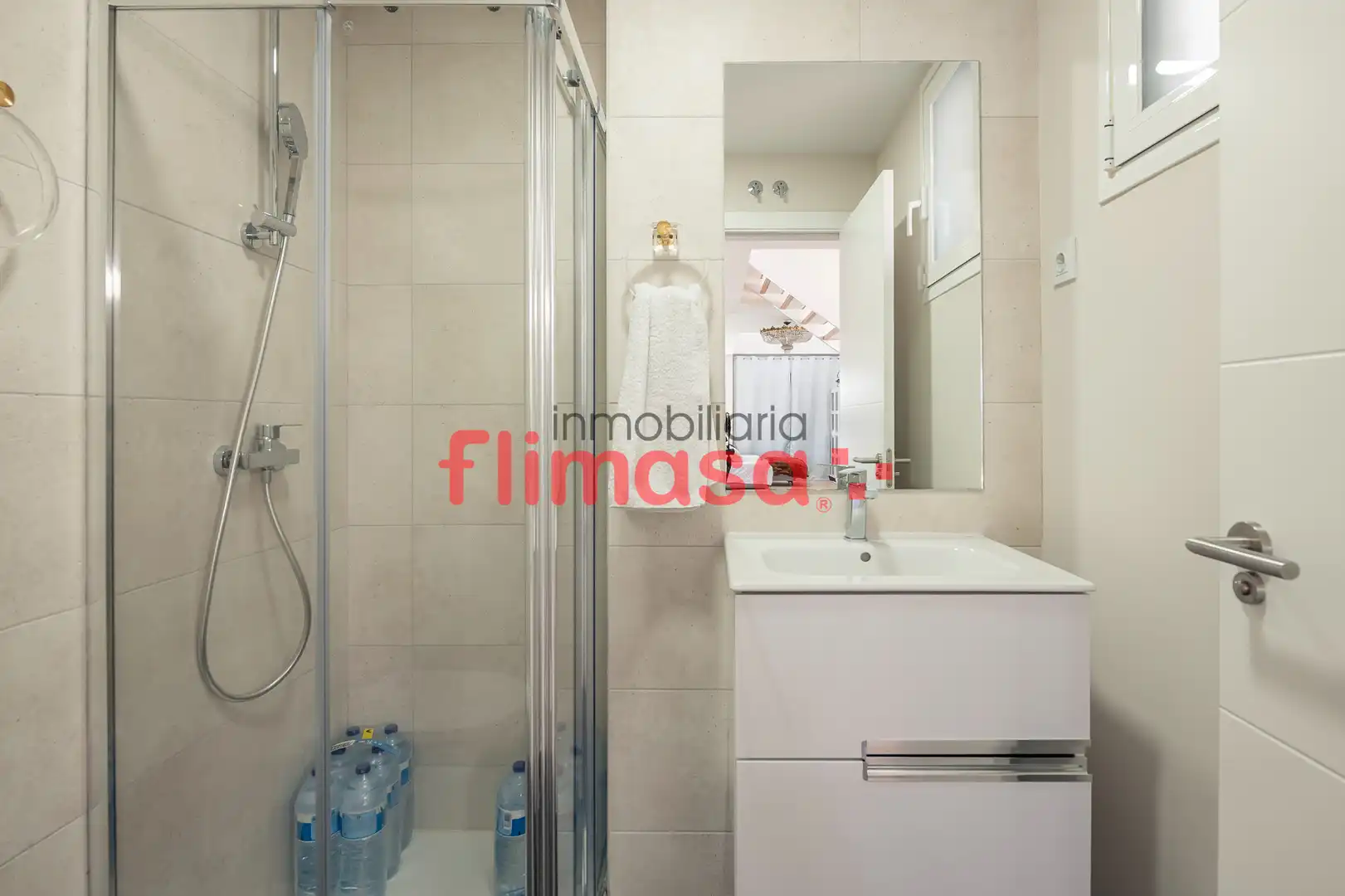 Baño de Casa adosada en venta en Villaviciosa de Odón con Aire acondicionado, Calefacción y Jardín privado