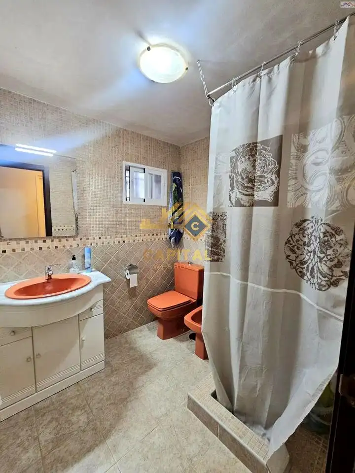Dormitori de Casa o xalet en venda en Villa del Prado amb Traster i Piscina