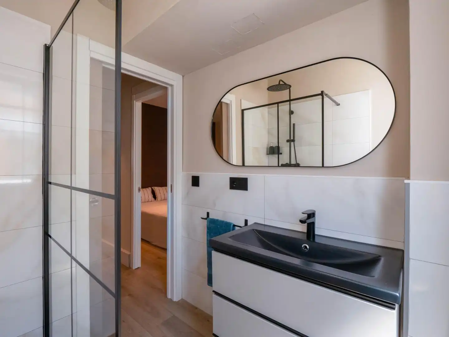 Bathroom of Apartments for sale in Pontedeume  with Heating, Parquet flooring and Furnished