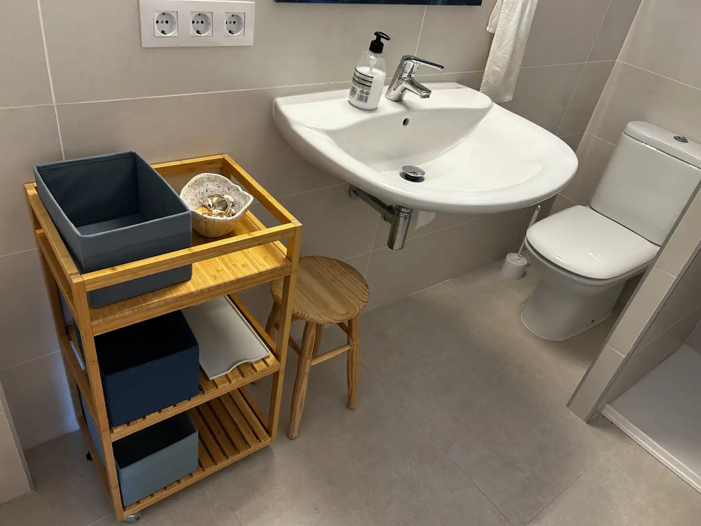 Bathroom of Flat for rent in  Palma de Mallorca  with Air Conditioner, Heating and Furnished