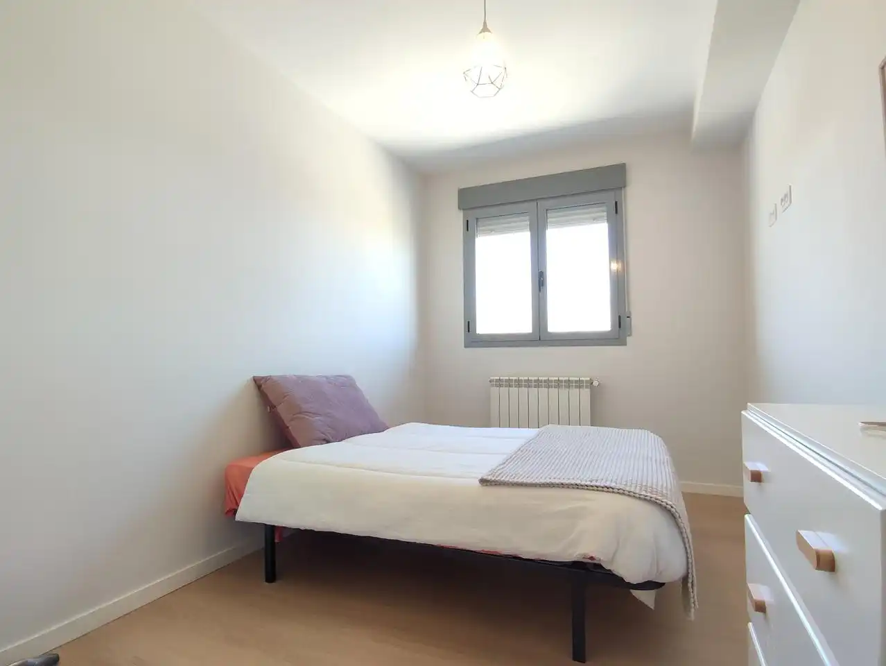 Habitación de Piso en venta en Albacete con Calefacción, Terraza y Trastero