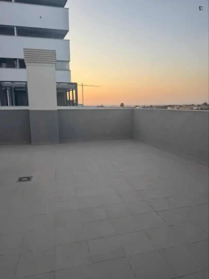 Terraza de Apartamento de alquiler en Dos Hermanas con Aire acondicionado, Calefacción y Amueblado