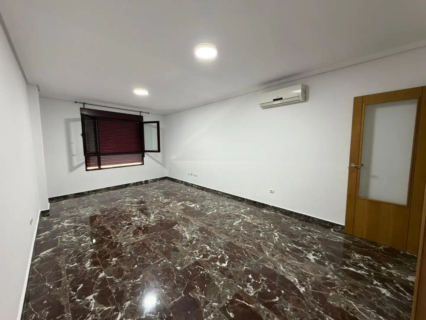 Piso de alquiler en Aldaia con Aire acondicionado y Terraza