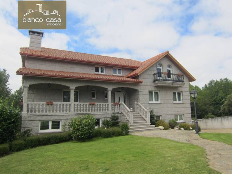 Exterior view of House or chalet for sale in Carballo  with Air Conditioner, Heating and Terrace