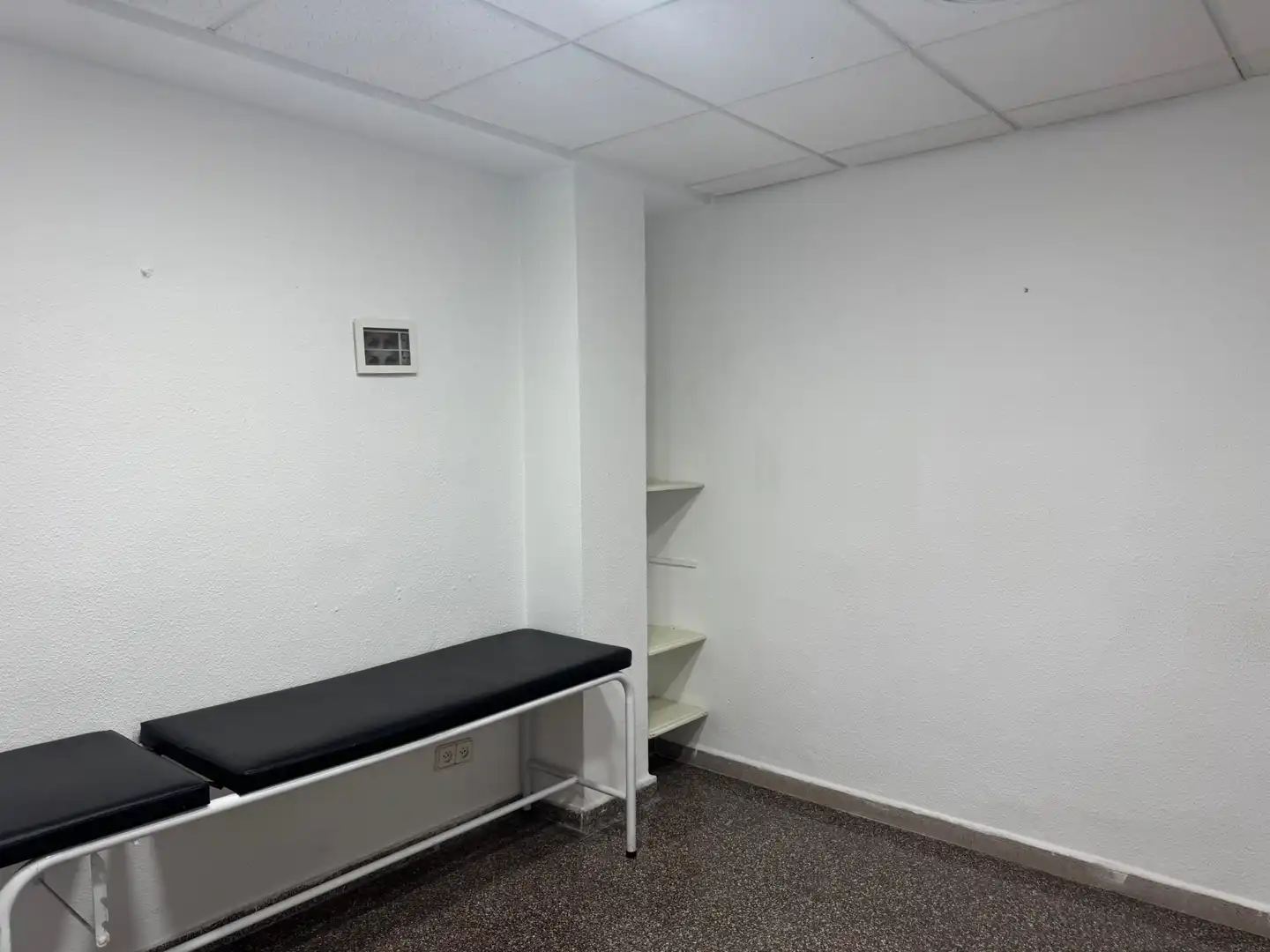 Office space with lift for sale in Carrer Poeta Miguel Hernandez 9, imagen 10