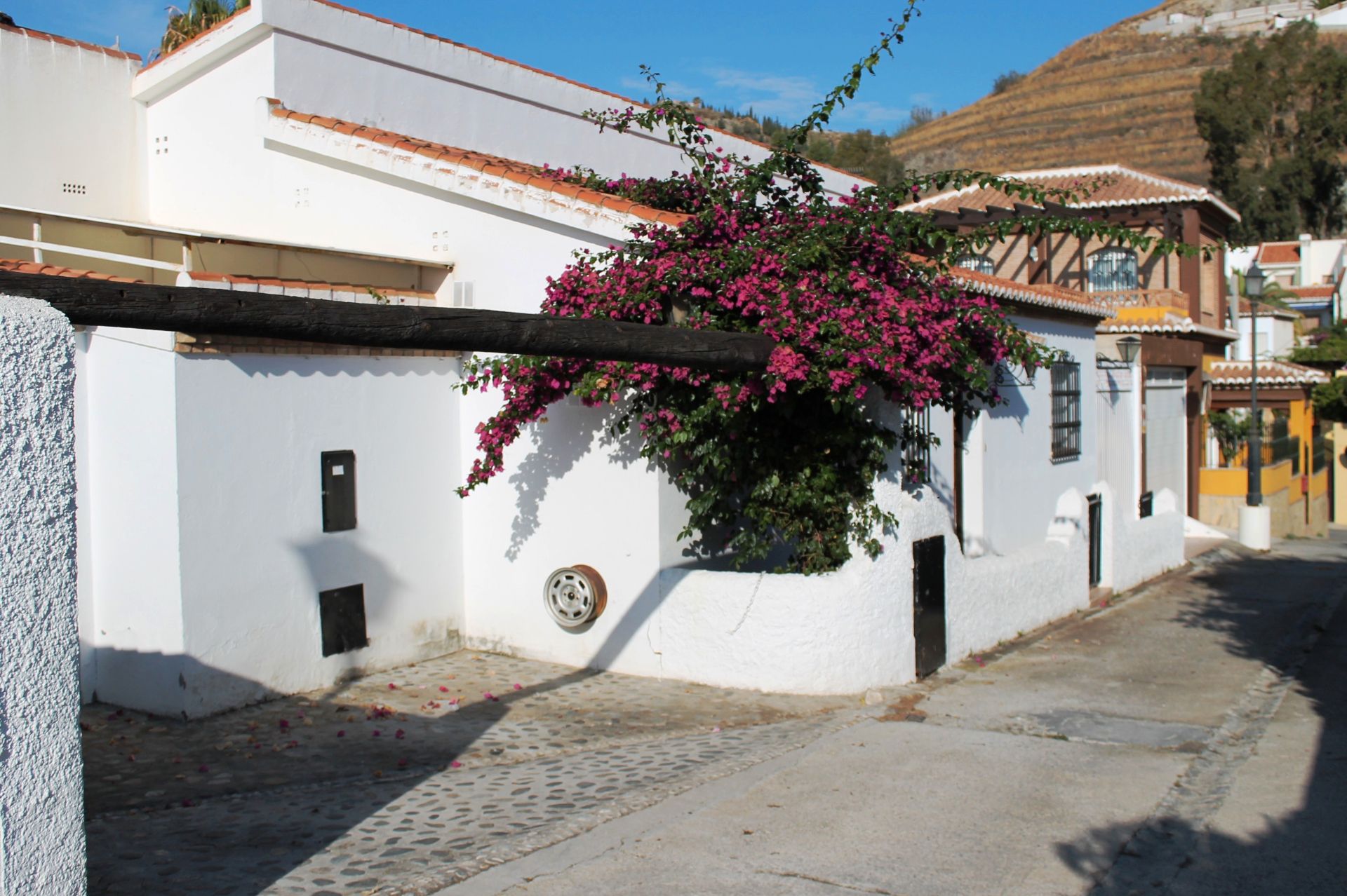 Vista exterior de Casa o xalet en venda en Almuñécar amb Aire condicionat, Calefacció i Terrassa