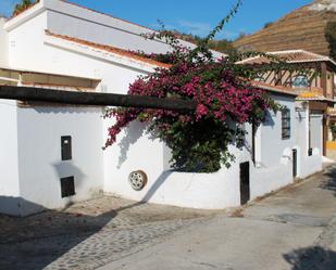 Vista exterior de Casa o xalet en venda en Almuñécar amb Aire condicionat, Terrassa i Traster