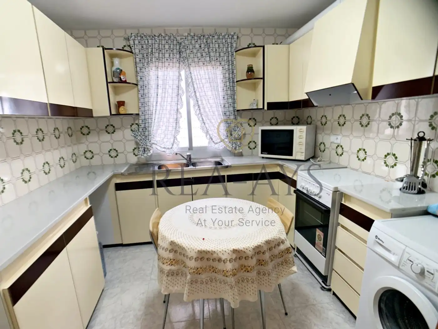 Cocina de Casa o chalet en venta en Vallirana con Jardín privado, Terraza y Trastero