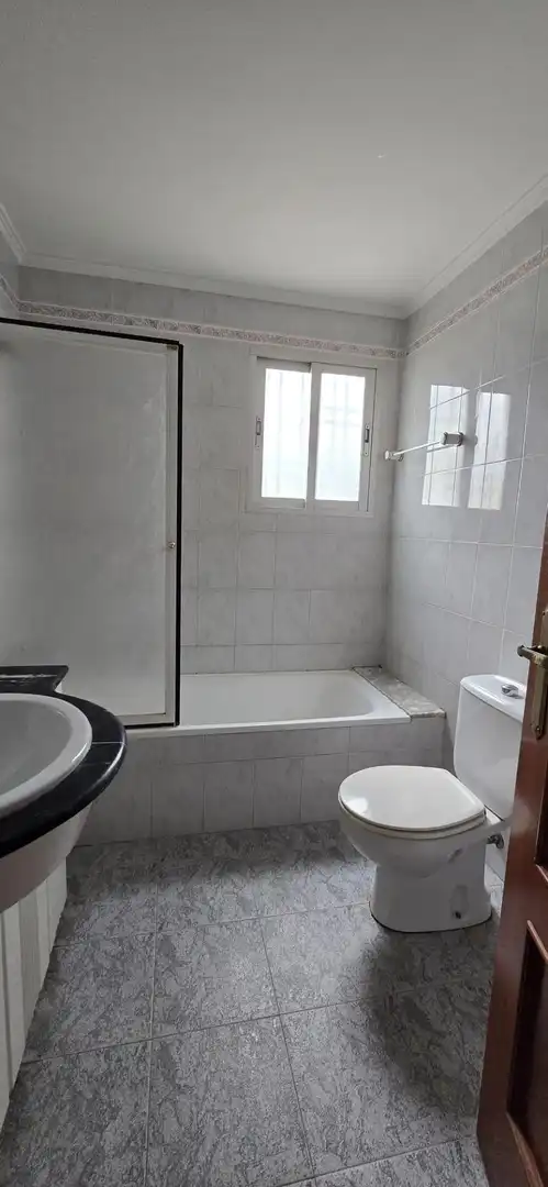 Bany de Pis en venda en Llíria amb Aire condicionat, Traster i Balcó