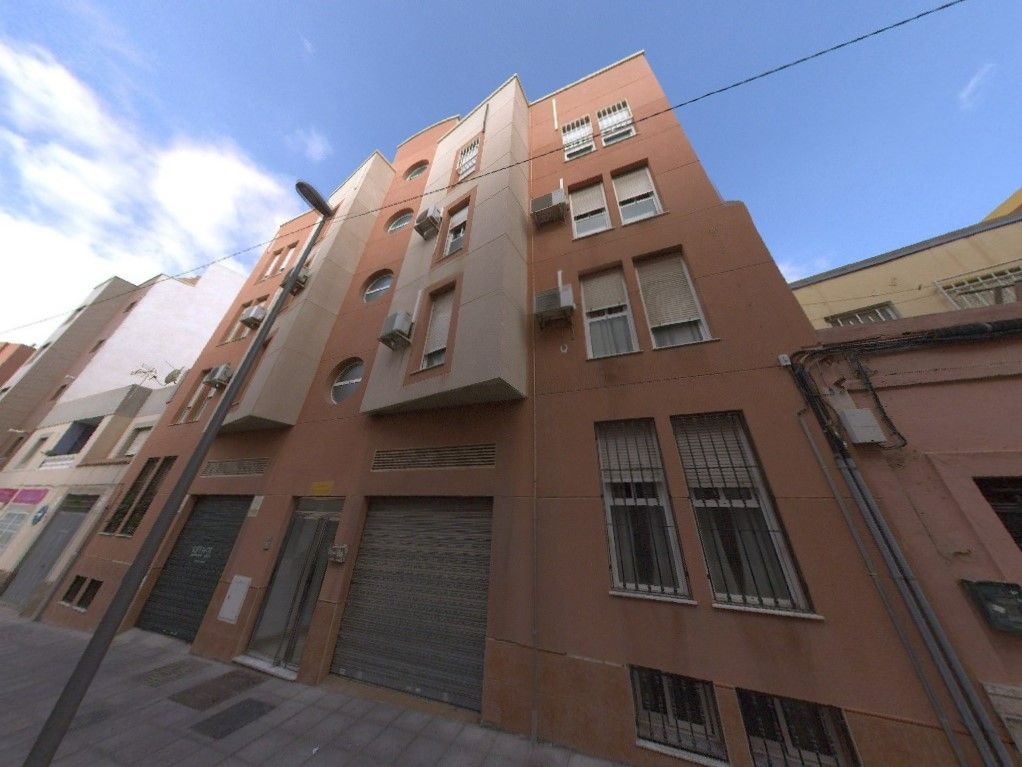 Piso en venta en C/ Profesor Mulian, San Luis