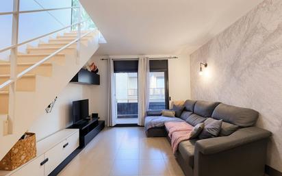 Living room of Attic for sale in Montbrió del Camp  with Air Conditioner, Heating and Terrace