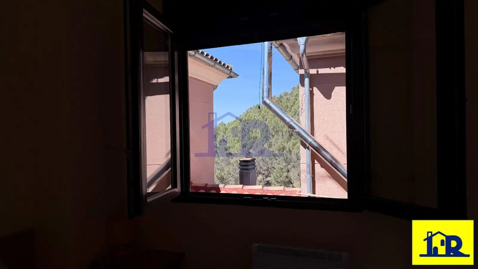 Terraza de Dúplex en venta en Cuenca con Calefacción, Trastero y Amueblado
