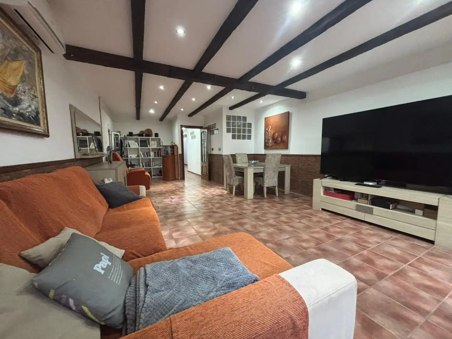 Sala de estar de Casa adosada en venta en Los Montesinos con Aire acondicionado, Terraza y Amueblado