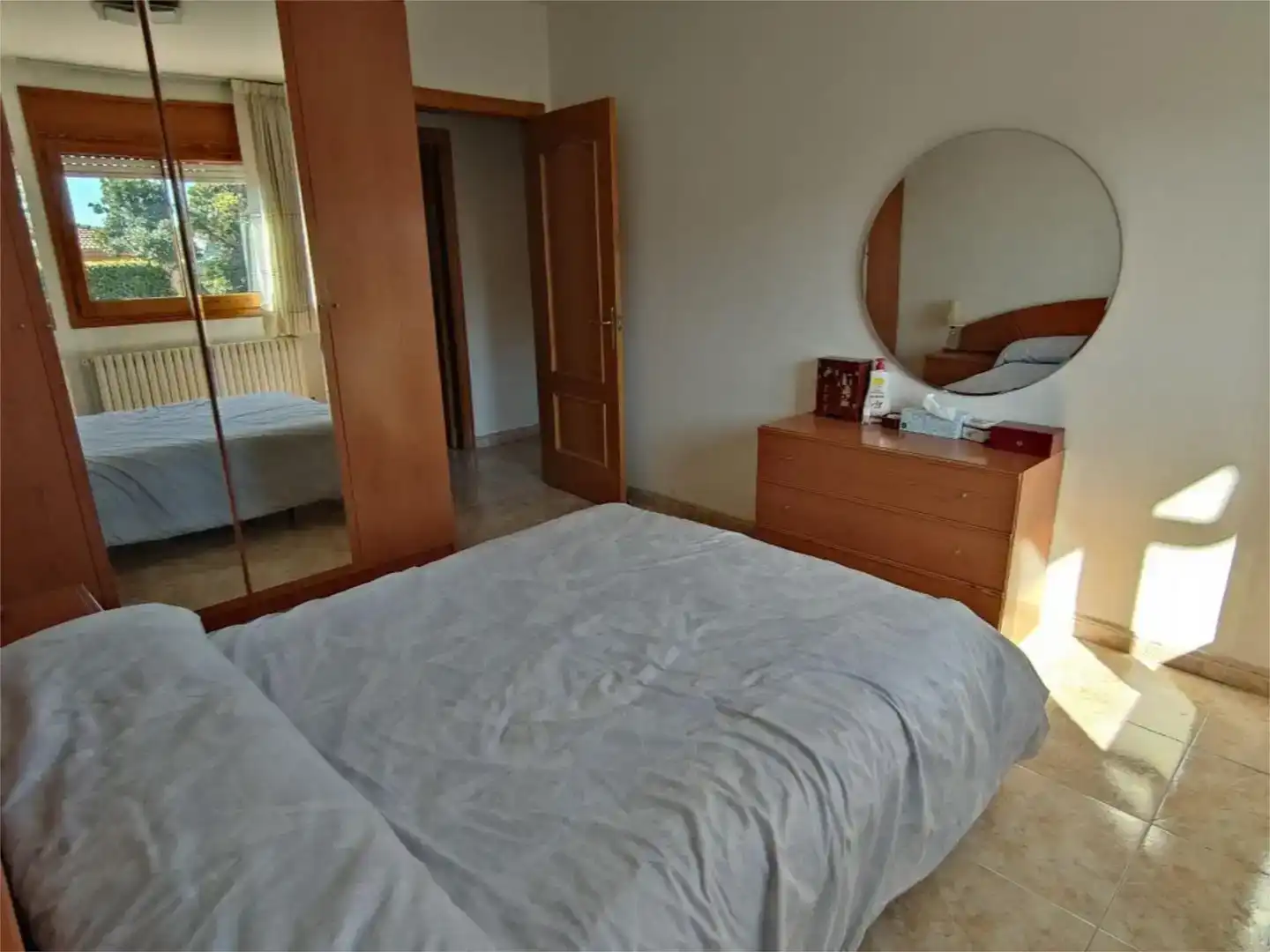 Habitación de Casa o chalet en venta en Canovelles con Terraza y Balcón