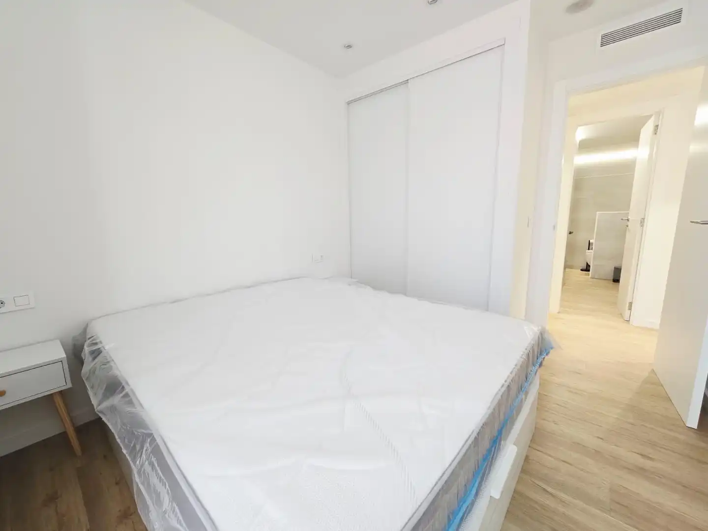Bedroom of Flat for rent in Valencia  with Parquet flooring and Terrace