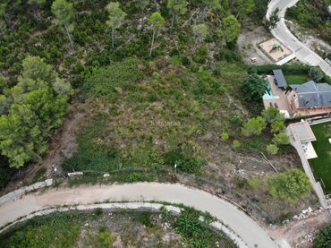 Wohnbaugrundstück zum Verkauf in Avinguda dels Pinars 148B