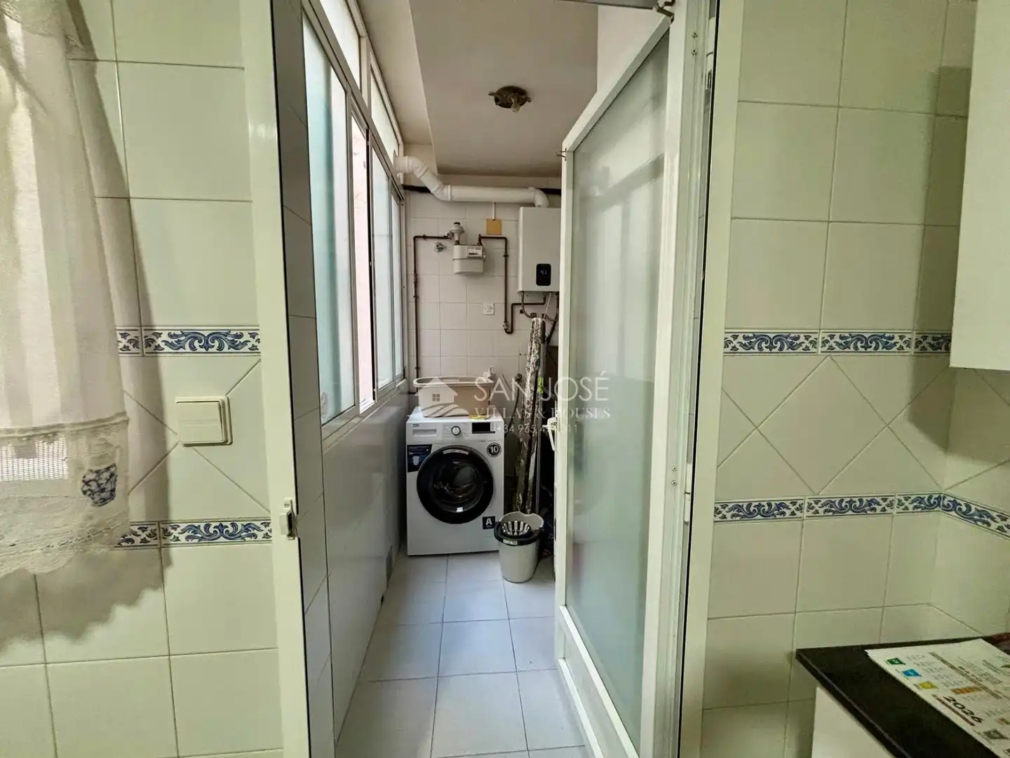 Badezimmer von Wohnung zur Miete in Aspe mit Klimaanlage, Möbliert und Balkon