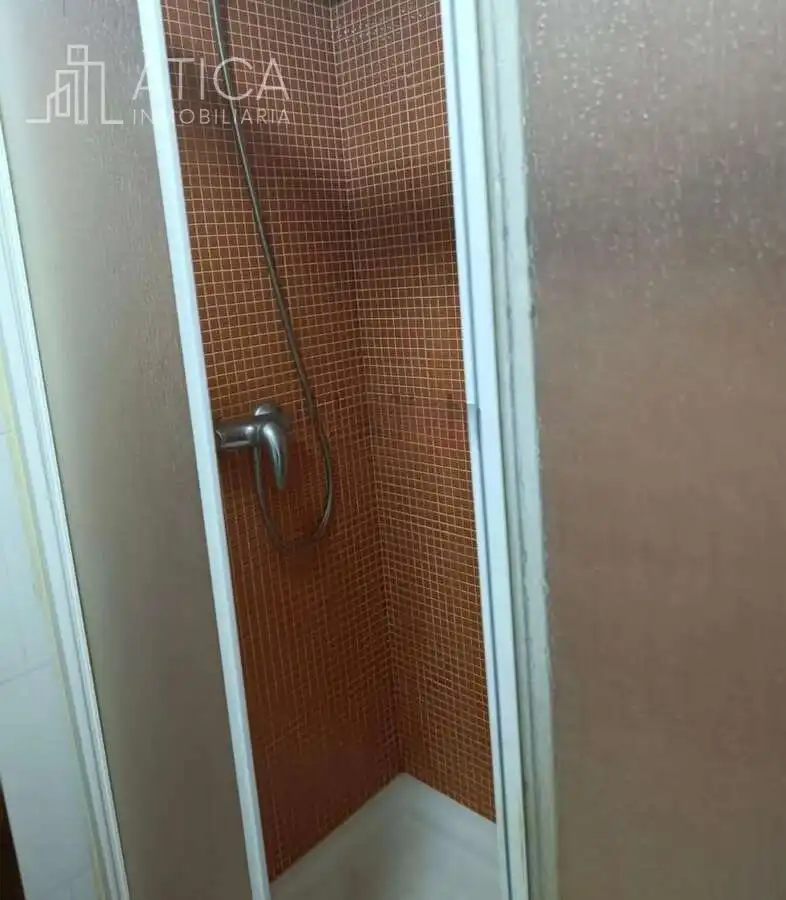 Badezimmer von Wohnung zur Miete in Salamanca mit Heizung, Terrasse und Möbliert
