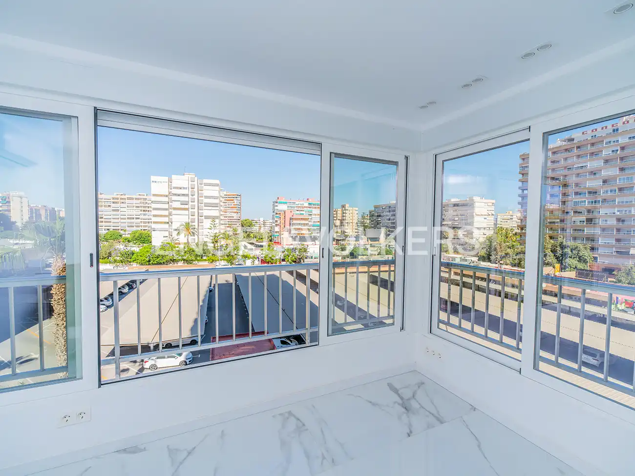 Terrasse von Wohnung zur Miete in Alicante / Alacant mit Klimaanlage, Heizung und Gemeinschaftspool