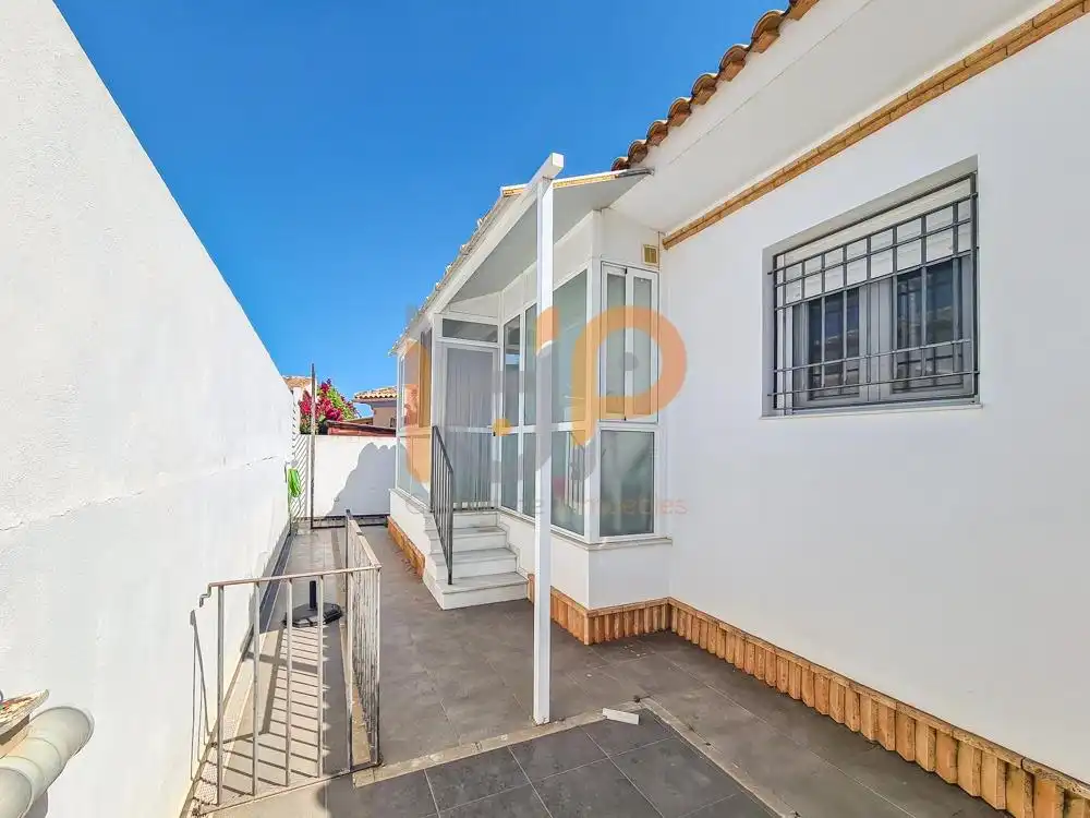 Vista exterior de Casa o chalet en venta en Huércal-Overa con Aire acondicionado, Calefacción y Terraza