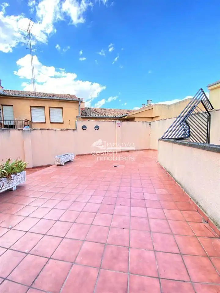 Terrace of Flat for share in Segovia Capital  with Heating, Terrace and Furnished