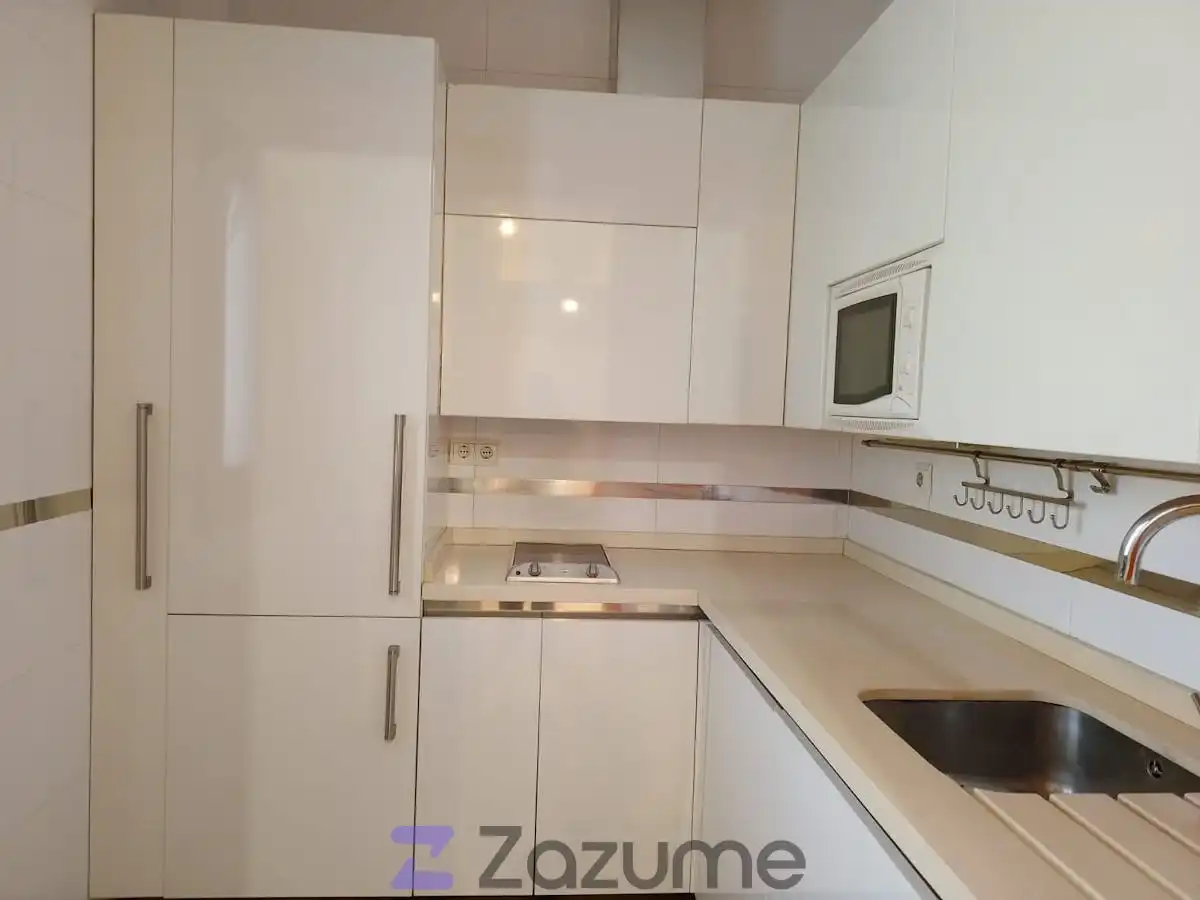 Flat for rent in Pl. Padre Jerónimo de Córdoba, Santa Catalina