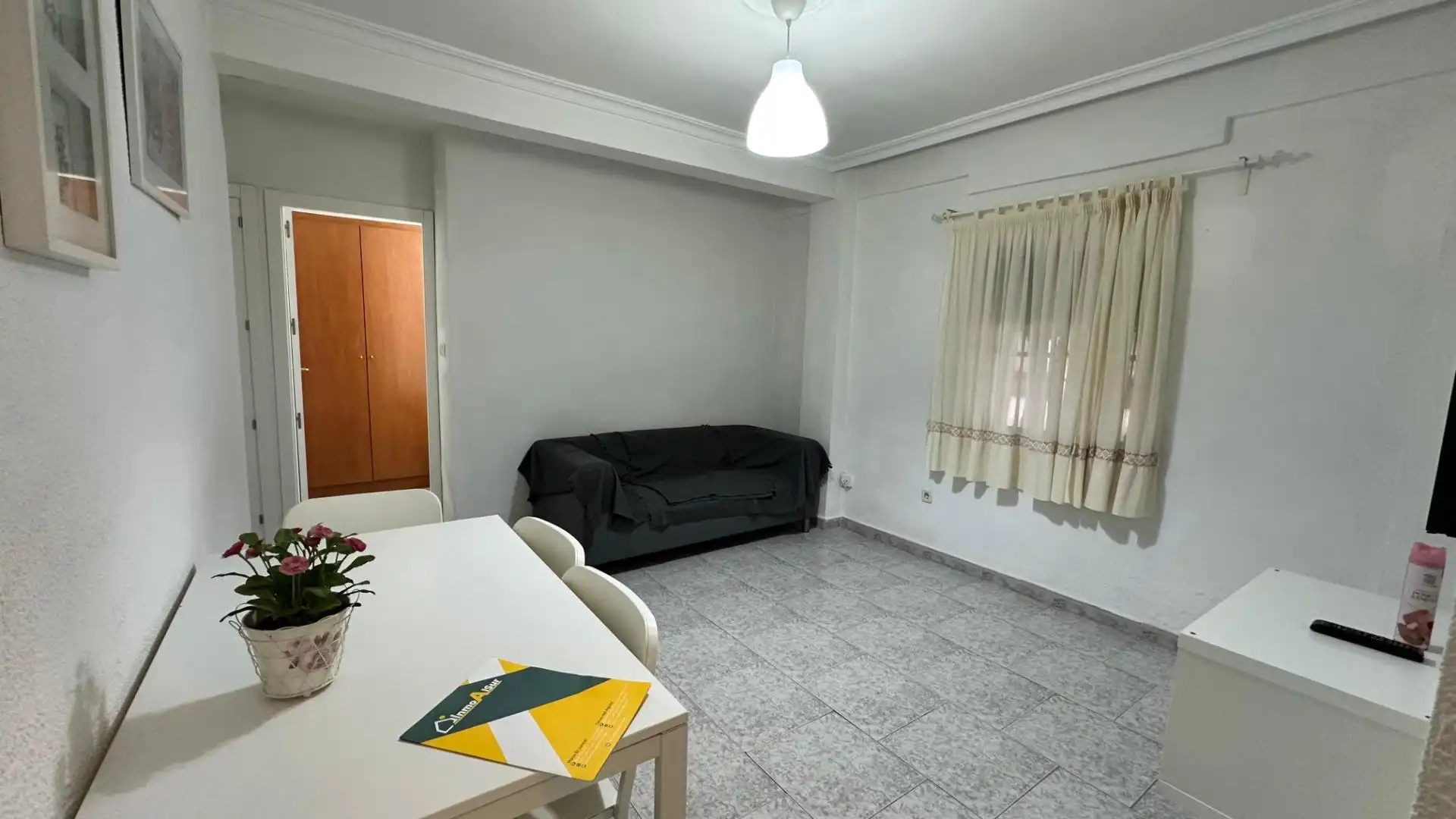 Sala de estar de Piso para compartir en Sevilla con Balcón