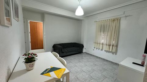 Foto 2 de Habitación en Calle Mijares, El Plantinar – Avda. La Paz - El Juncal, Sevilla Capital